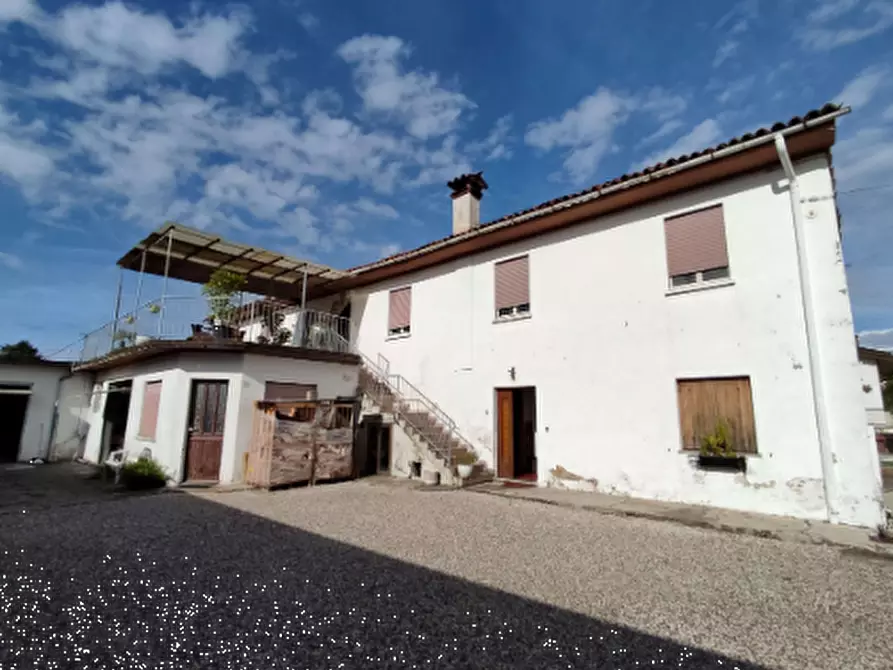 casa indipendente in vendita a Manzano