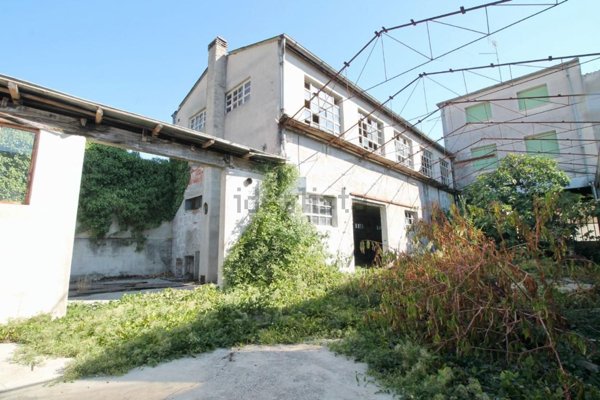 terreno edificabile in vendita a Manzano in zona Case