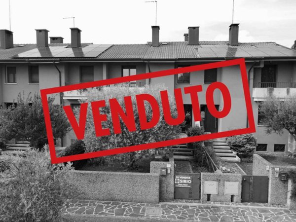 casa indipendente in vendita a Manzano