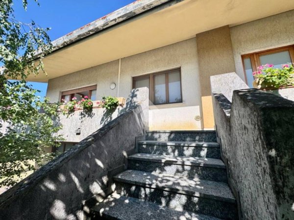 casa indipendente in vendita a Manzano