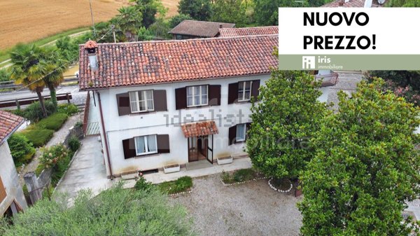 casa indipendente in vendita a Manzano in zona Case