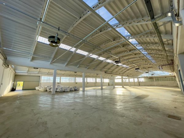 capannone in vendita a Manzano