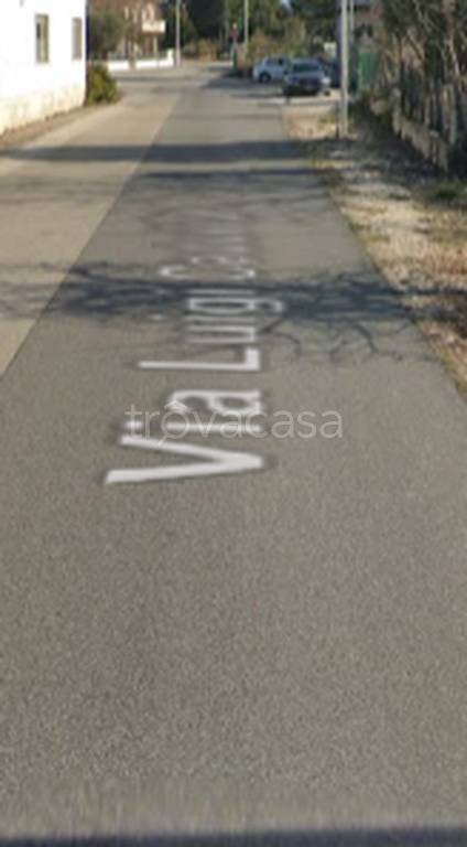 negozio in vendita a Manzano