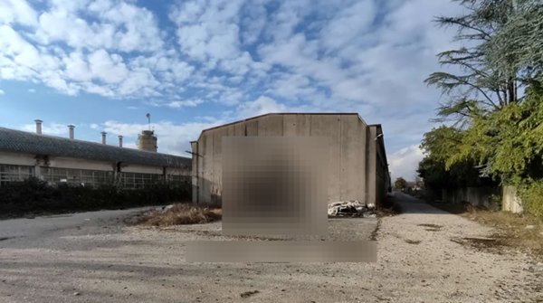 locale di sgombero in vendita a Manzano