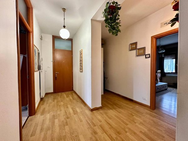 appartamento in vendita a Manzano in zona Case