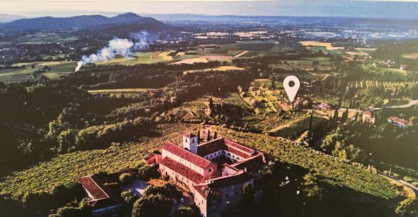 esavano in vendita a Manzano in zona Rosazzo