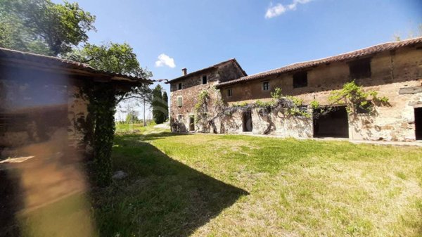 casa indipendente in vendita a Manzano in zona Rosazzo