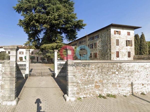 appartamento in vendita a Manzano in zona San Lorenzo
