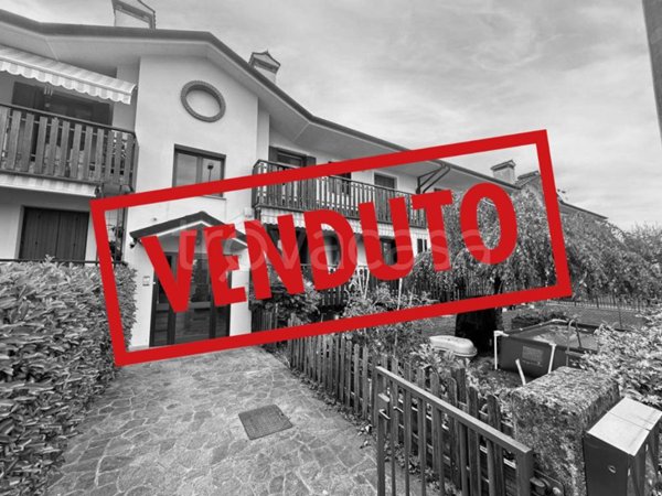 appartamento in vendita a Manzano in zona Manzinello