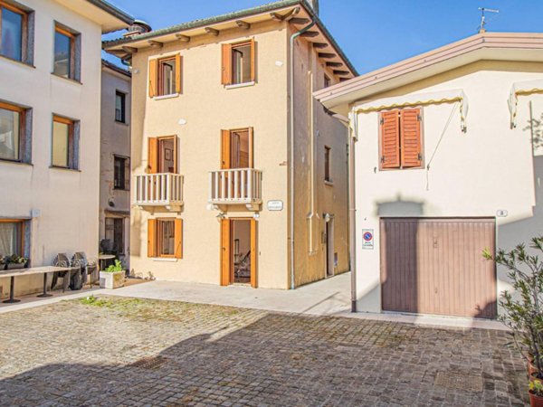 casa indipendente in vendita a Marano Lagunare