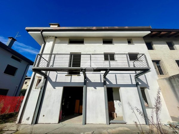 casa indipendente in vendita a Martignacco in zona Nogaredo di Prato
