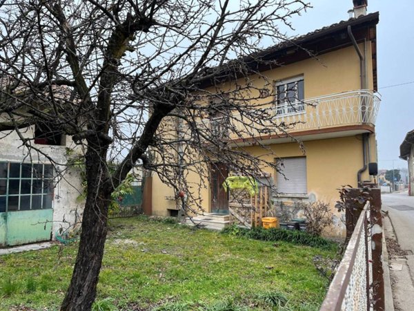 casa indipendente in vendita a Martignacco in zona Nogaredo di Prato