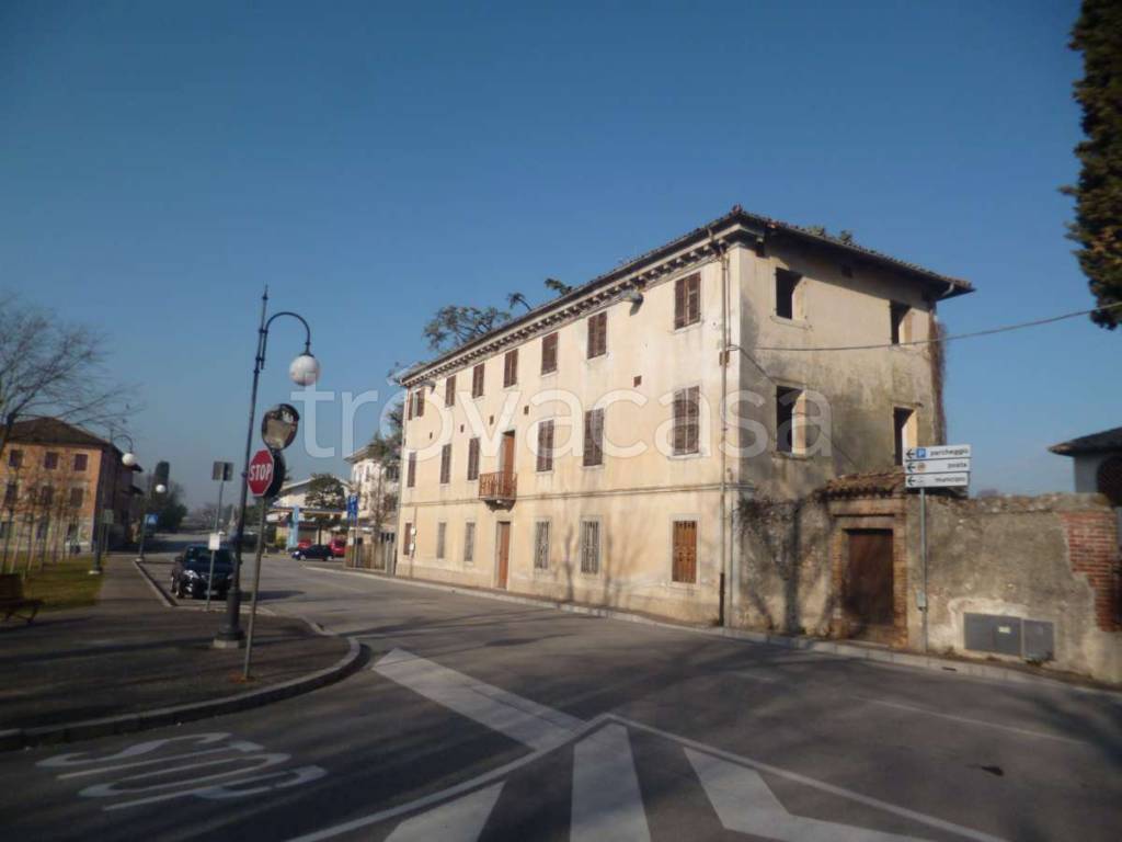 casa indipendente in vendita a Martignacco