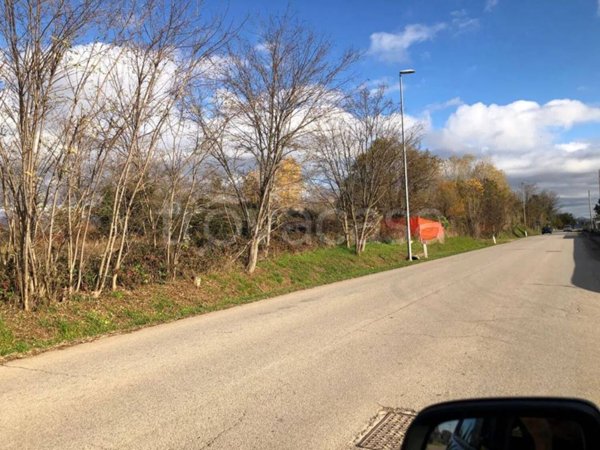 terreno agricolo in vendita a Martignacco in zona Nogaredo di Prato
