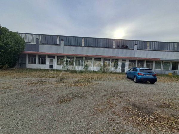 locale commerciale in vendita a Martignacco