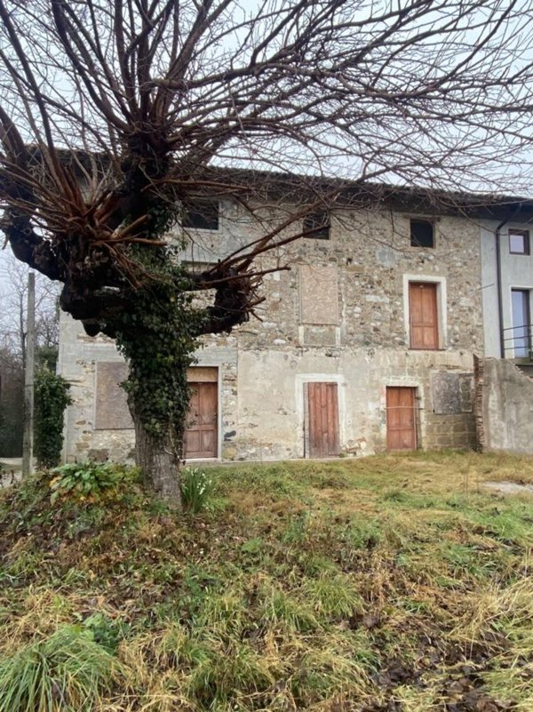 casa indipendente in vendita a Martignacco