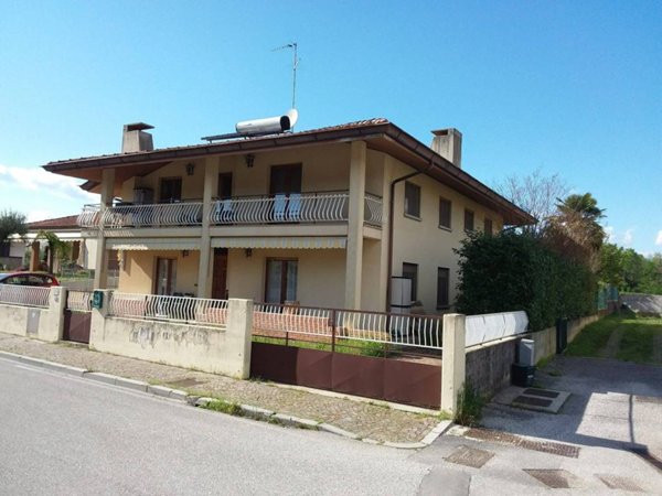 casa indipendente in vendita a Martignacco