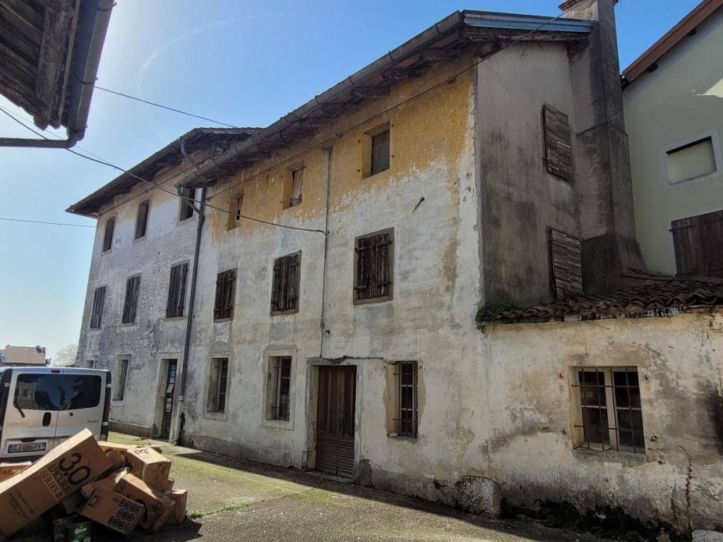 casa indipendente in vendita a Martignacco