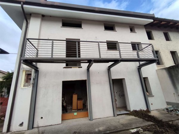 casa indipendente in vendita a Martignacco in zona Nogaredo di Prato