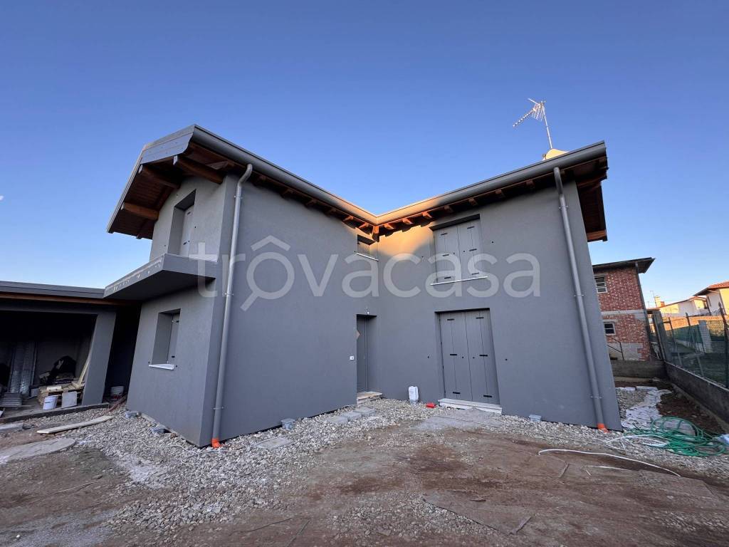 casa indipendente in vendita a Martignacco