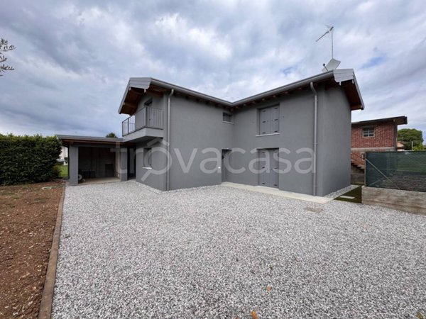casa indipendente in vendita a Martignacco