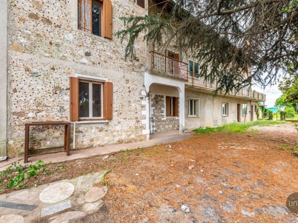 casa indipendente in vendita a Martignacco