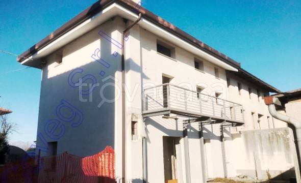 appartamento in vendita a Martignacco in zona Nogaredo di Prato
