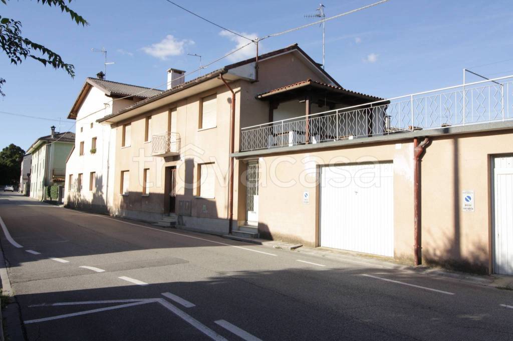 casa indipendente in vendita a Martignacco