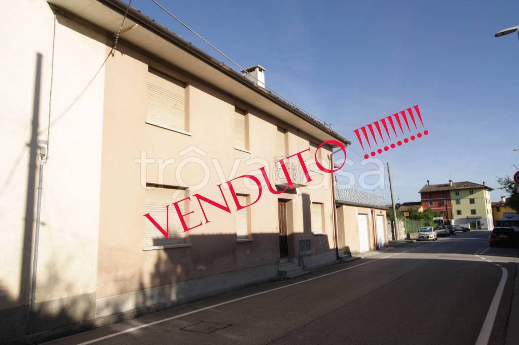 casa indipendente in vendita a Martignacco