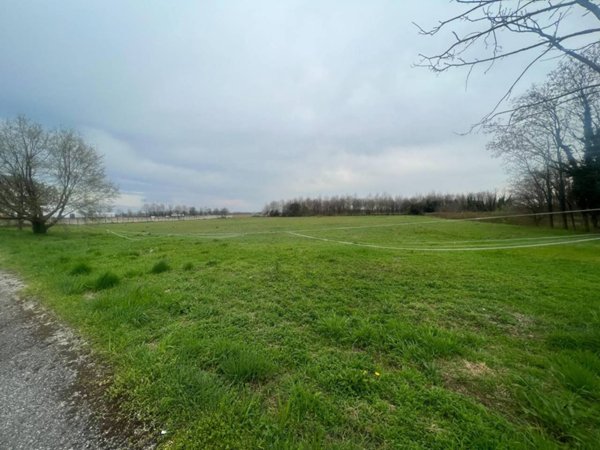 negozio in vendita a Martignacco