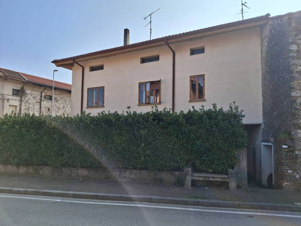 casa indipendente in vendita a Martignacco