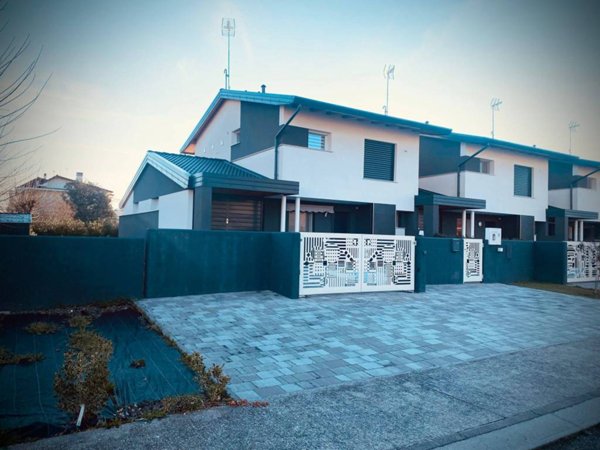 casa indipendente in vendita a Martignacco