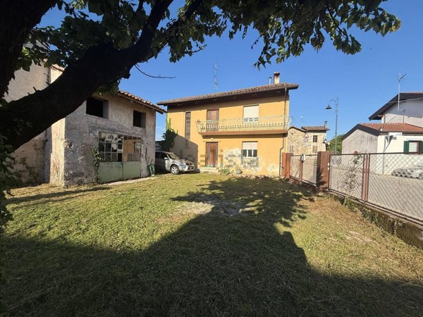 casa indipendente in vendita a Martignacco in zona Nogaredo di Prato