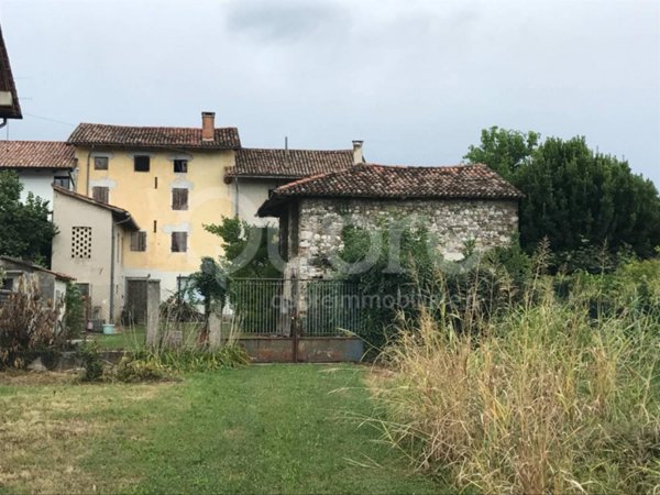 casa indipendente in vendita a Martignacco in zona Torreano