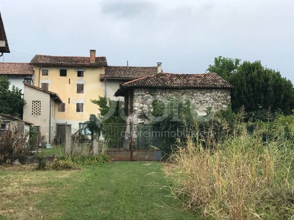 casa indipendente in vendita a Martignacco in zona Torreano