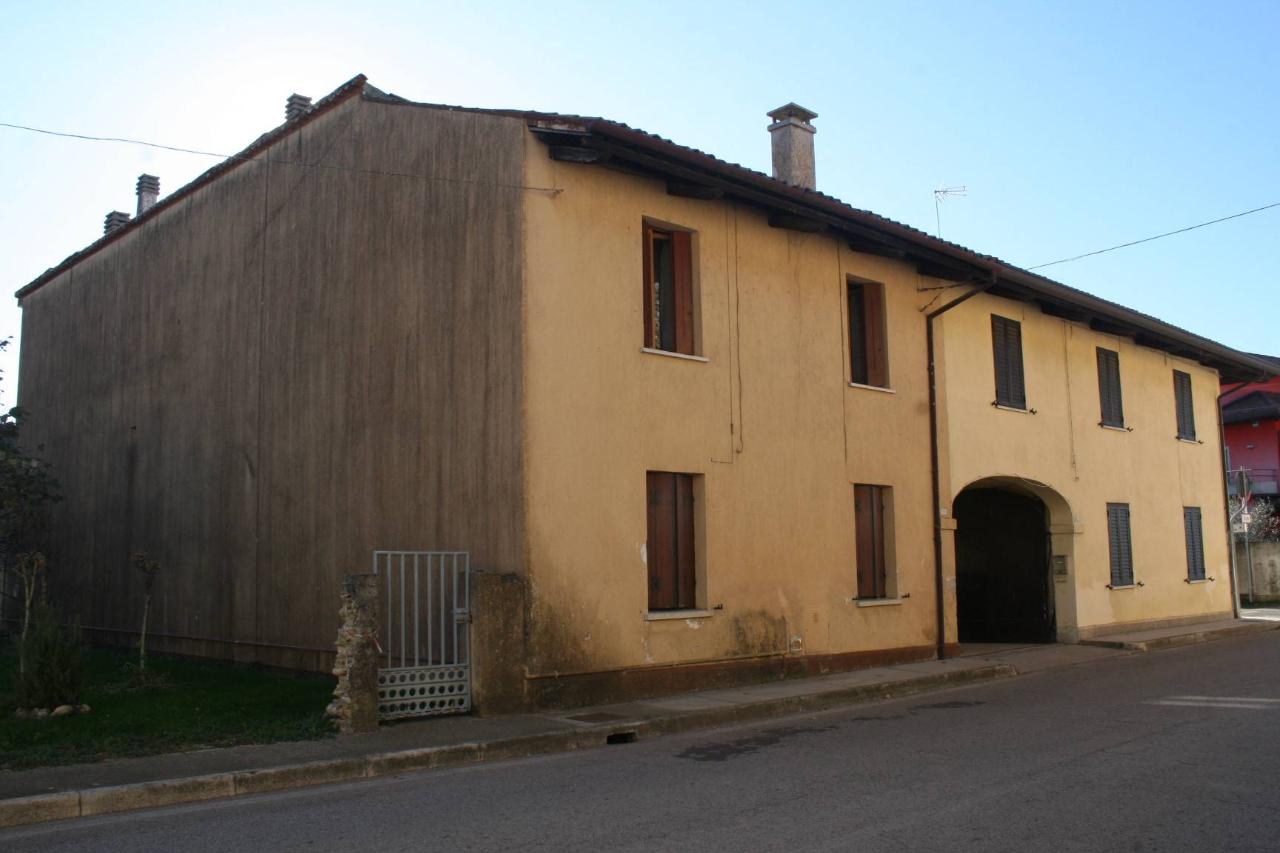 casa indipendente in vendita a Mereto di Tomba in zona Pantianicco