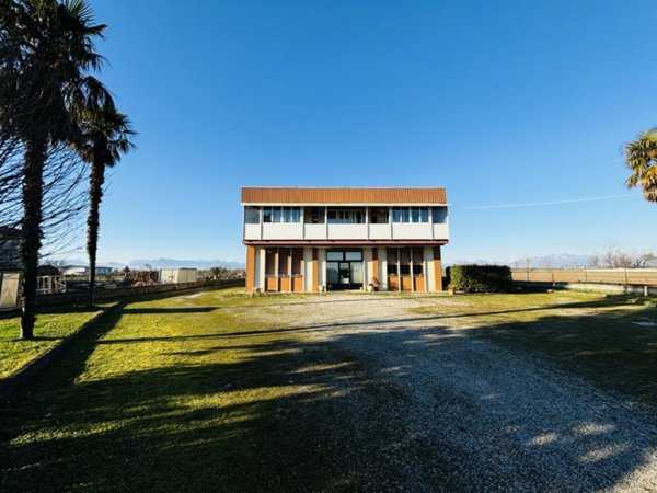 casa indipendente in vendita a Mereto di Tomba in zona Pantianicco