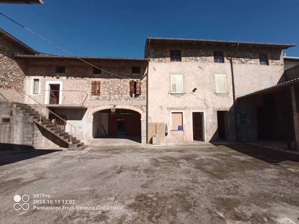 casa indipendente in vendita a Mereto di Tomba in zona Pantianicco
