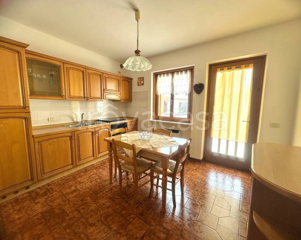 casa indipendente in vendita a Mereto di Tomba