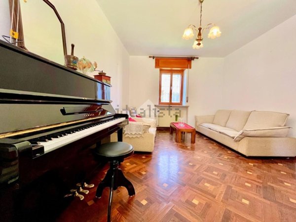 appartamento in vendita a Mereto di Tomba in zona Tomba
