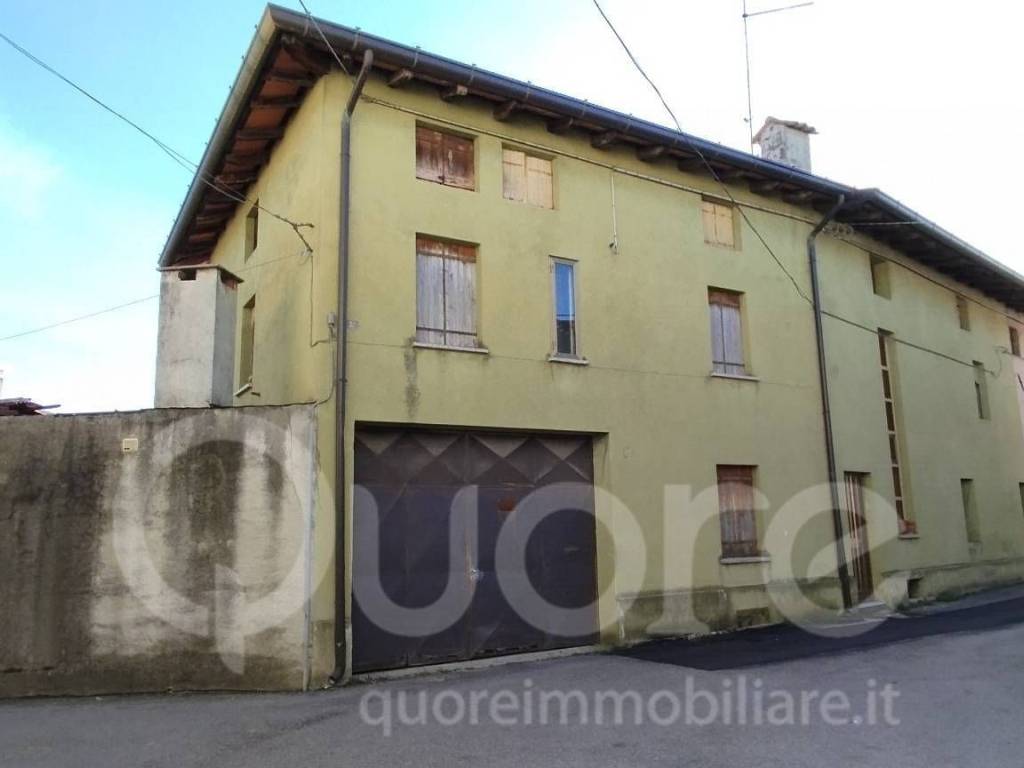 casa indipendente in vendita a Mereto di Tomba in zona Pantianicco