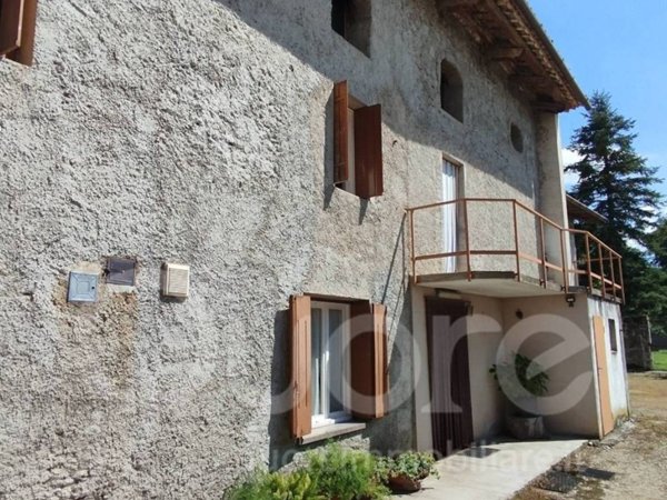 casa indipendente in vendita a Mereto di Tomba in zona San Marco