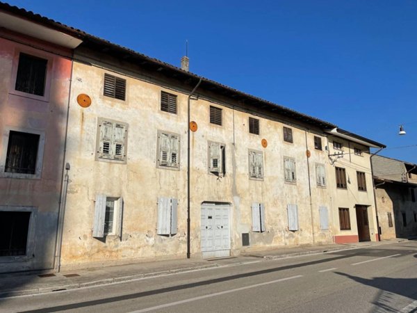 casa indipendente in vendita a Mereto di Tomba