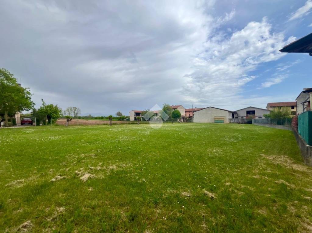 terreno agricolo in vendita a Mereto di Tomba in zona Pantianicco