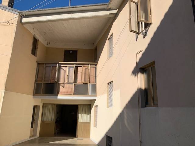 casa indipendente in vendita a Mereto di Tomba in zona Tomba