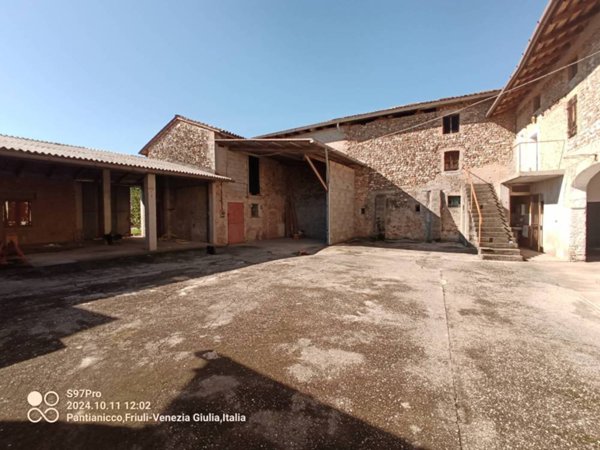 casa indipendente in vendita a Mereto di Tomba