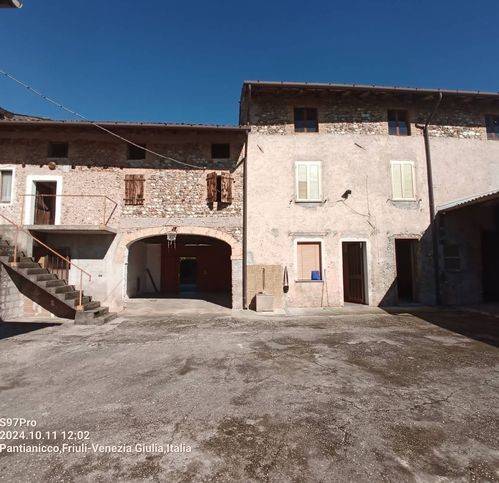 casa indipendente in vendita a Mereto di Tomba