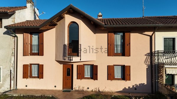 casa indipendente in vendita a Mereto di Tomba