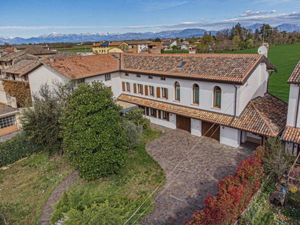 casa indipendente in vendita a Mereto di Tomba in zona San Marco
