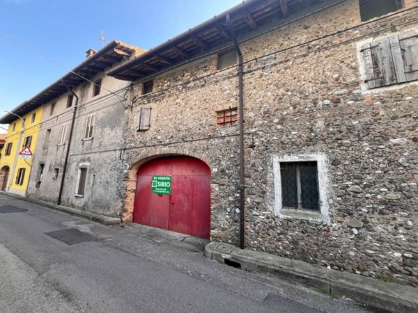 casa indipendente in vendita a Mereto di Tomba in zona Pantianicco